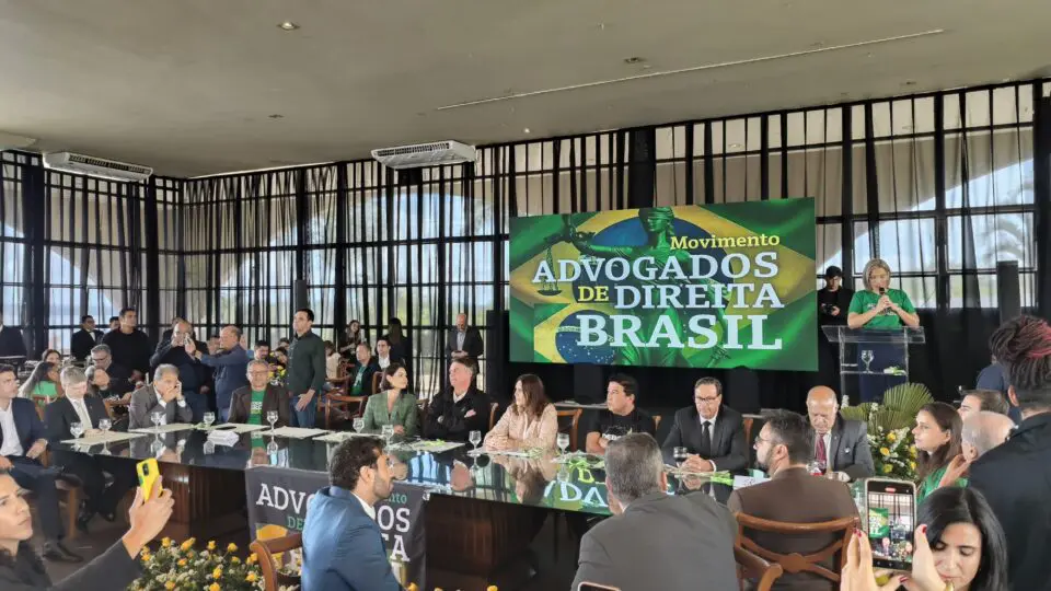 Grupos de direita da sociedade civil se mobilizam para 2026 e recebem apoio de Bolsonaro