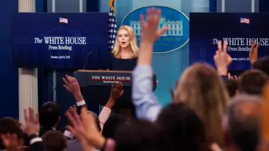 Casa Branca diz que China deve dar o primeiro passo para acordo tarifário com os EUA