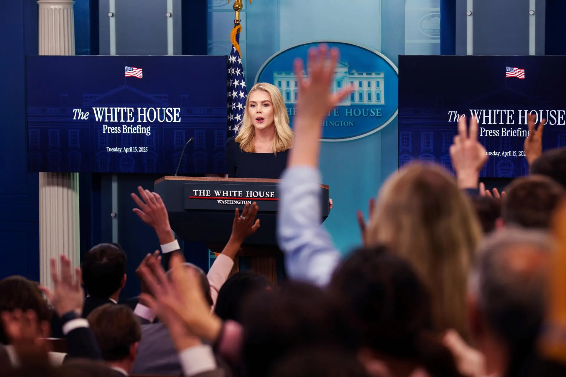 Casa Branca diz que China deve dar o primeiro passo para acordo tarifário com os EUA