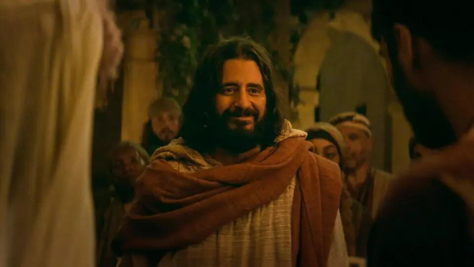 O ator de 50 anos Jonathan Roumie está de volta com sua interpretação de Jesus Cristo