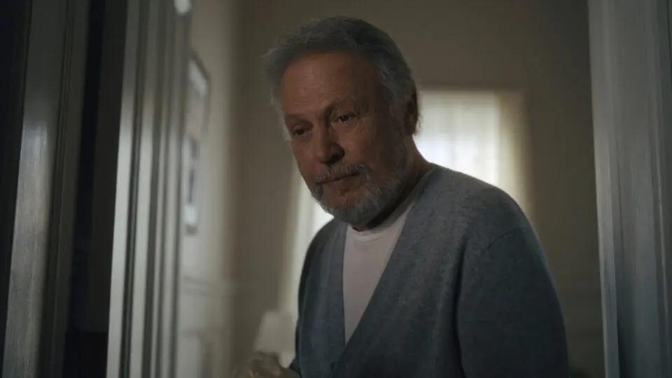 Billy Crystal interpreta um psiquiatra infantil em luto pela morte de sua esposa