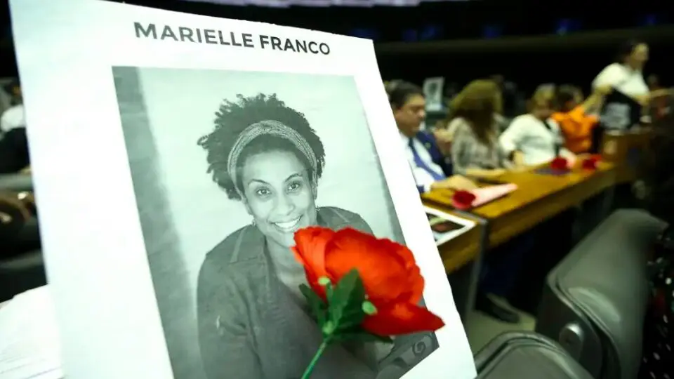 O campo progressista ficou em silêncio após Alexandre de Moraes liberar da prisão Chiquinho Brazão, acusado de mandar matar Marielle Franco.
