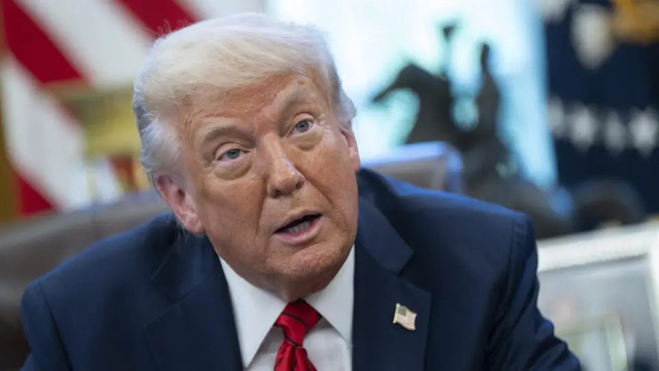 Trump diz que fechará acordos tarifários com "todos os países" nas “próximas três ou quatro semanas”