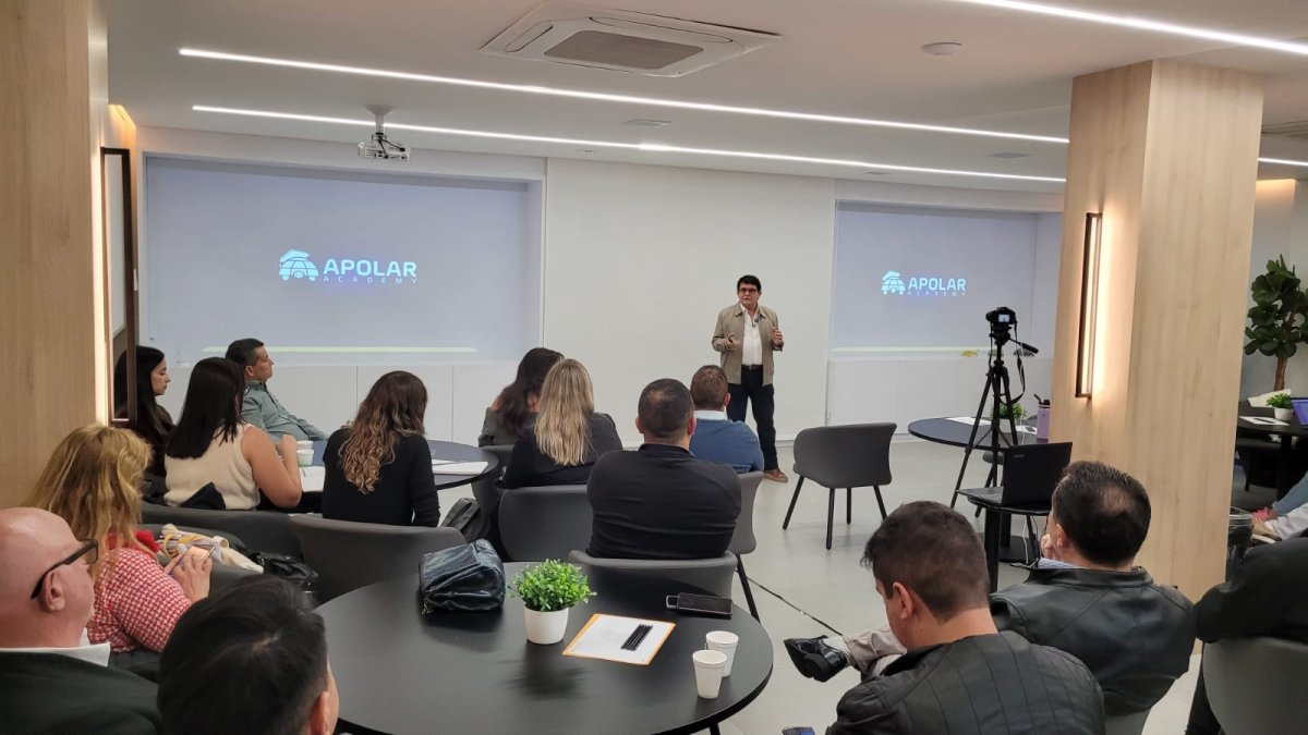 Apolar Academy fez uma parceria com o Centro Universitário Multiversa.