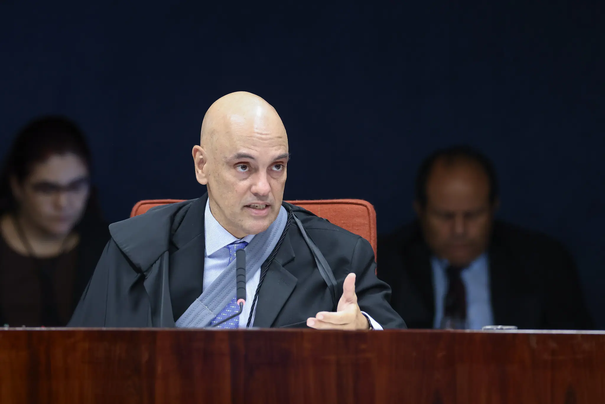 Moraes manda prender ex-assessor de Bolsonaro