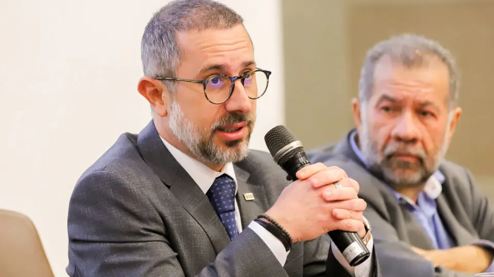 Governo promete ressarcir beneficiários vítimas de fraude no INSS