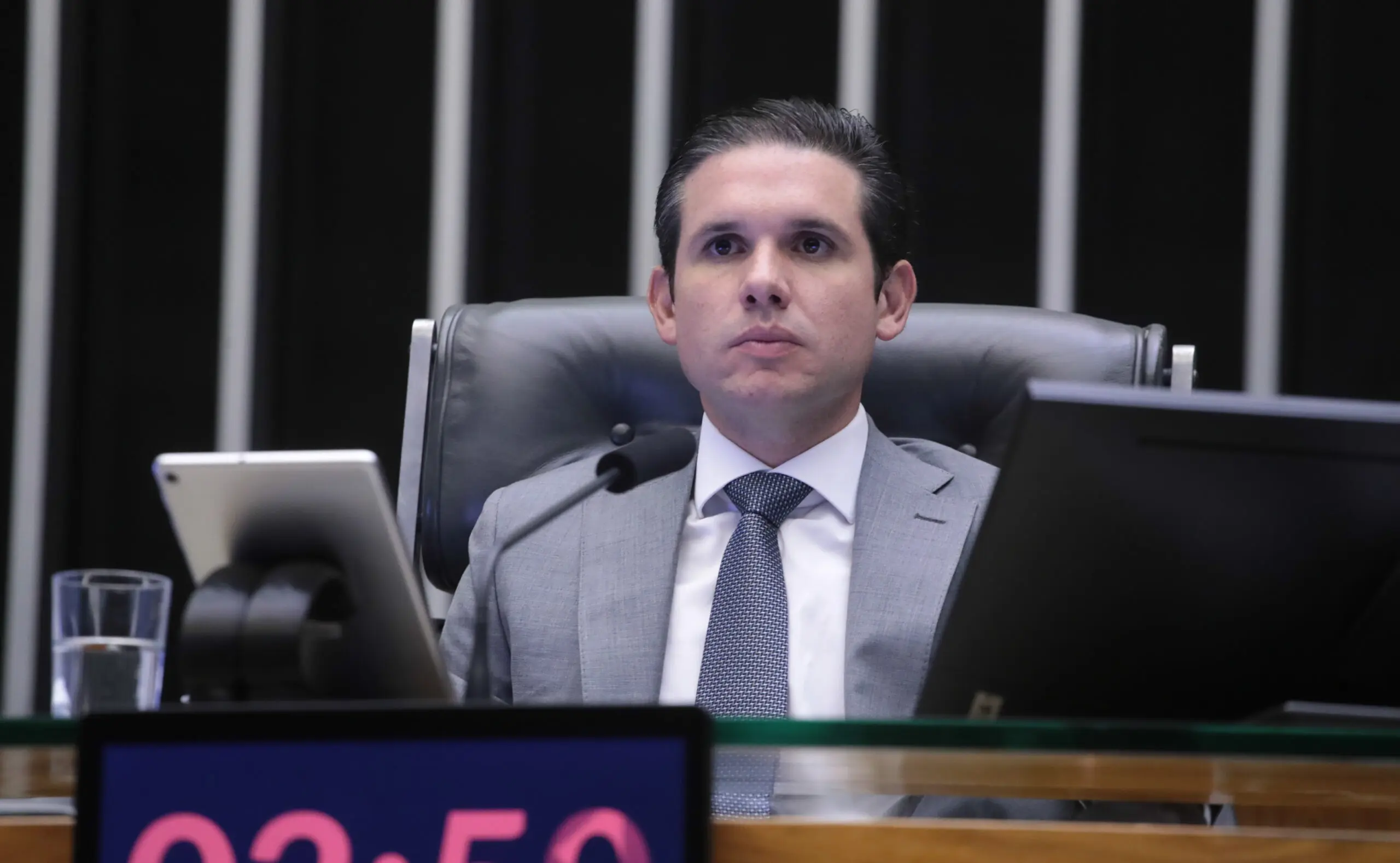“Judiciário está se metendo tudo, isso não é bom”, diz Hugo Motta
