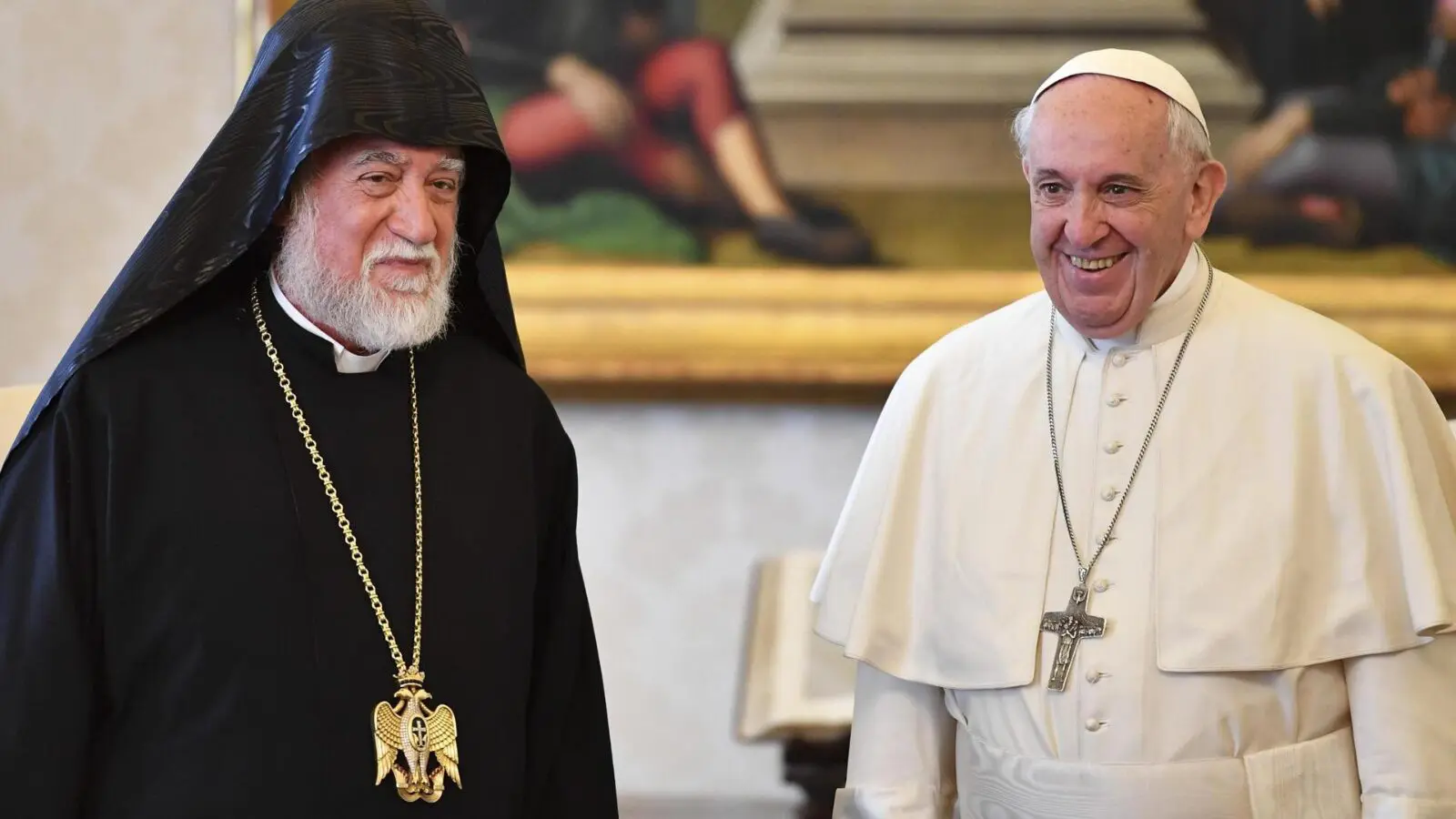 Em 2018, Patriarca armênio Karekin II visitou o papa Francisco no Vaticano.