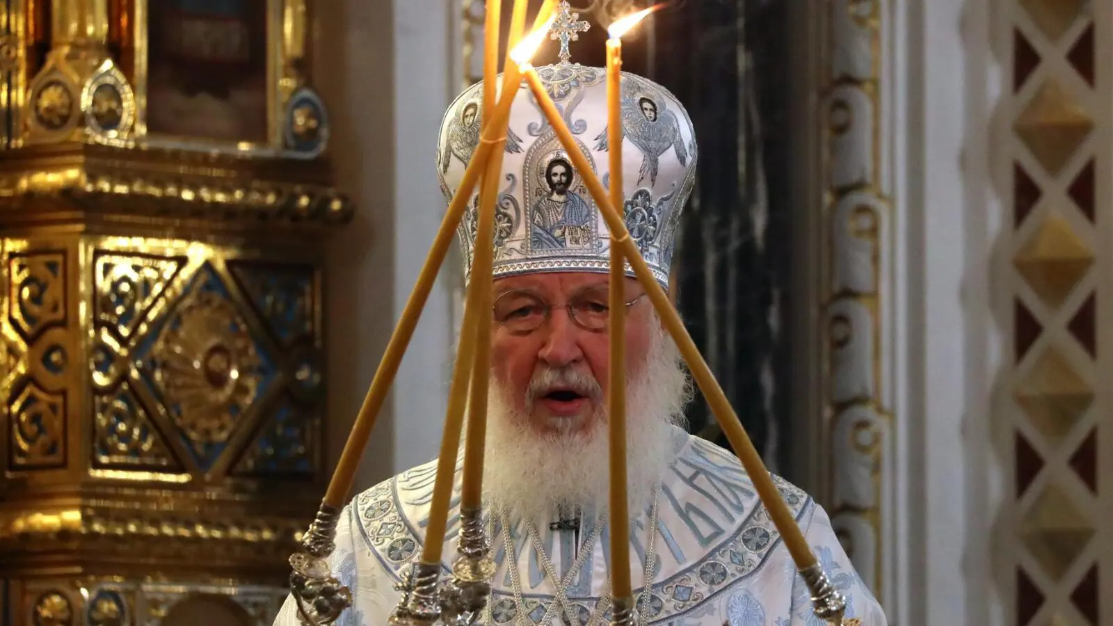 Patriarca russo Cirilo I: proximidade com o regime de Vladimir Putin.