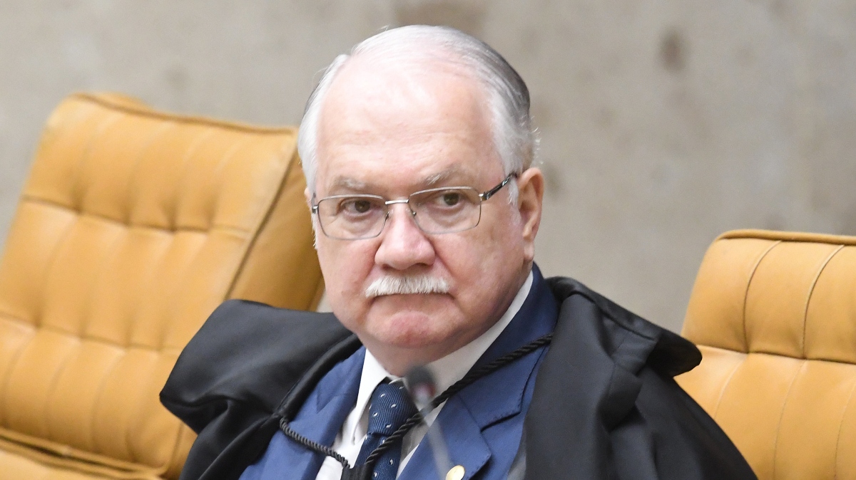 Ministro do STF afirma que Congresso precisa “criar legítimos mecanismos de contenção democrática” de supostos impactos das fake news.