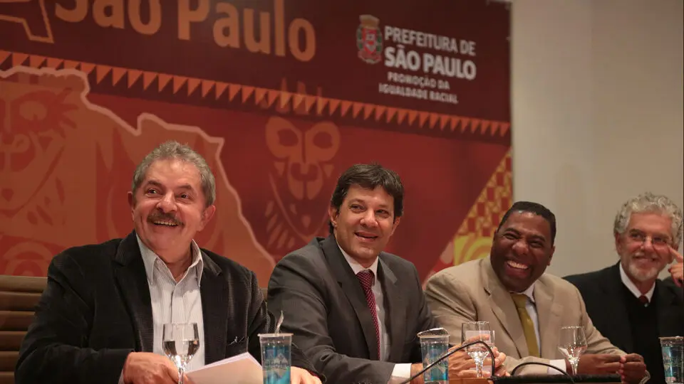 Callegari em evento da prefeitura de São Paulo, em 2013, com Lula, Haddad e Netinho de Paula (então secretário municipal)