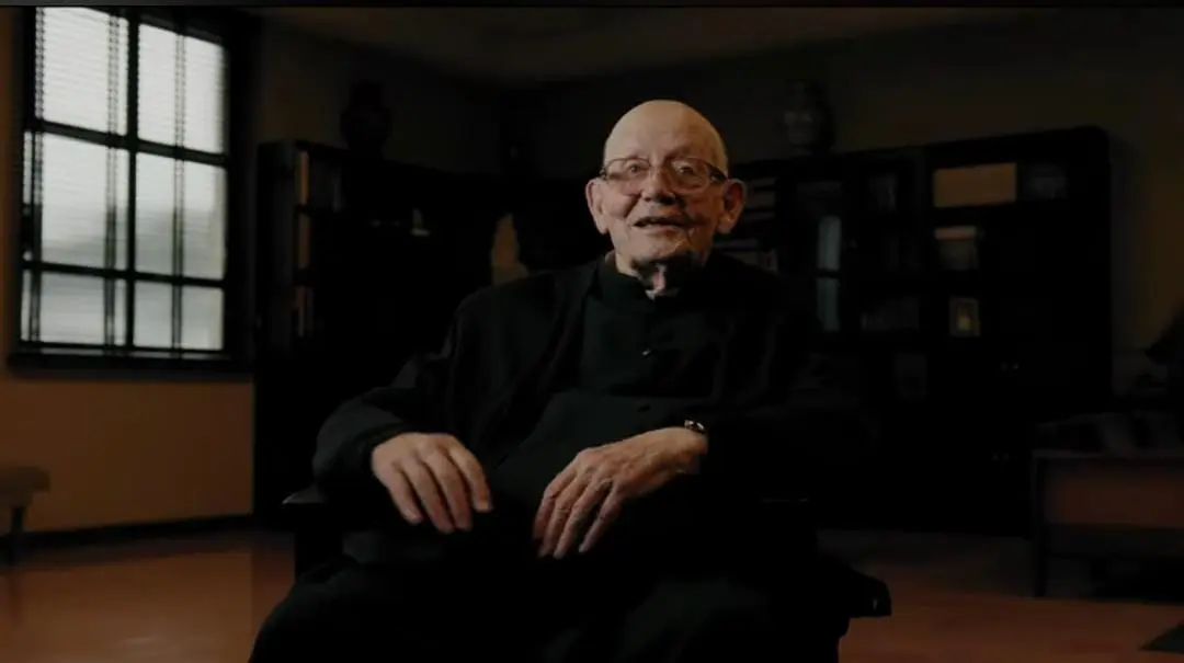 Padre Faus em documentário da Lumine