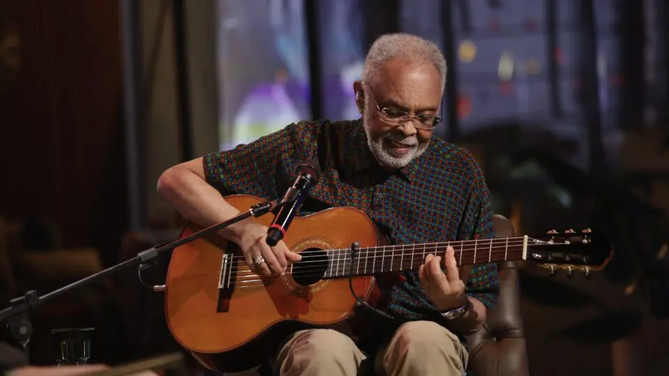 Gilberto Gil está se despedindo dos palcos com um show que roda o Brasil