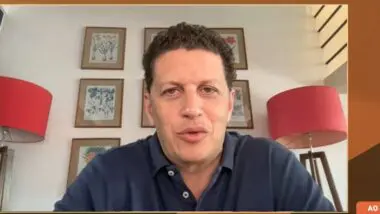 "PT, Lupi e Lula roubaram os velhinhos do Brasil"