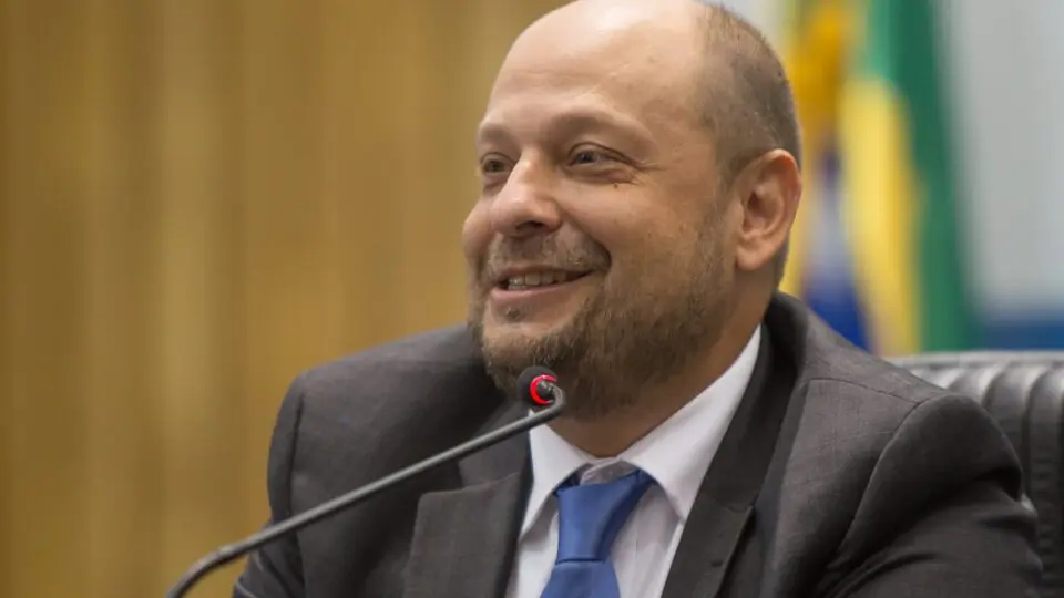 Governo Lula nomeia novo presidente do INSS em meio a escândalo de fraudes