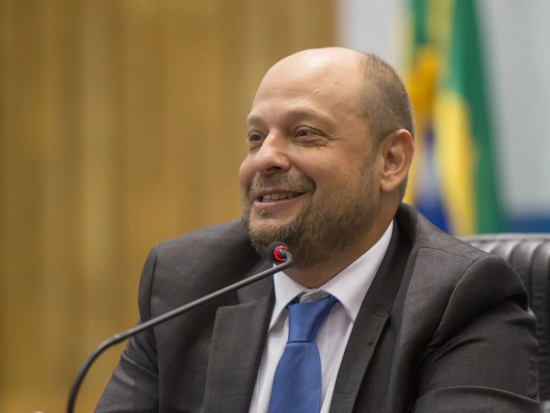Governo Lula nomeia novo presidente do INSS em meio a escândalo de fraudes