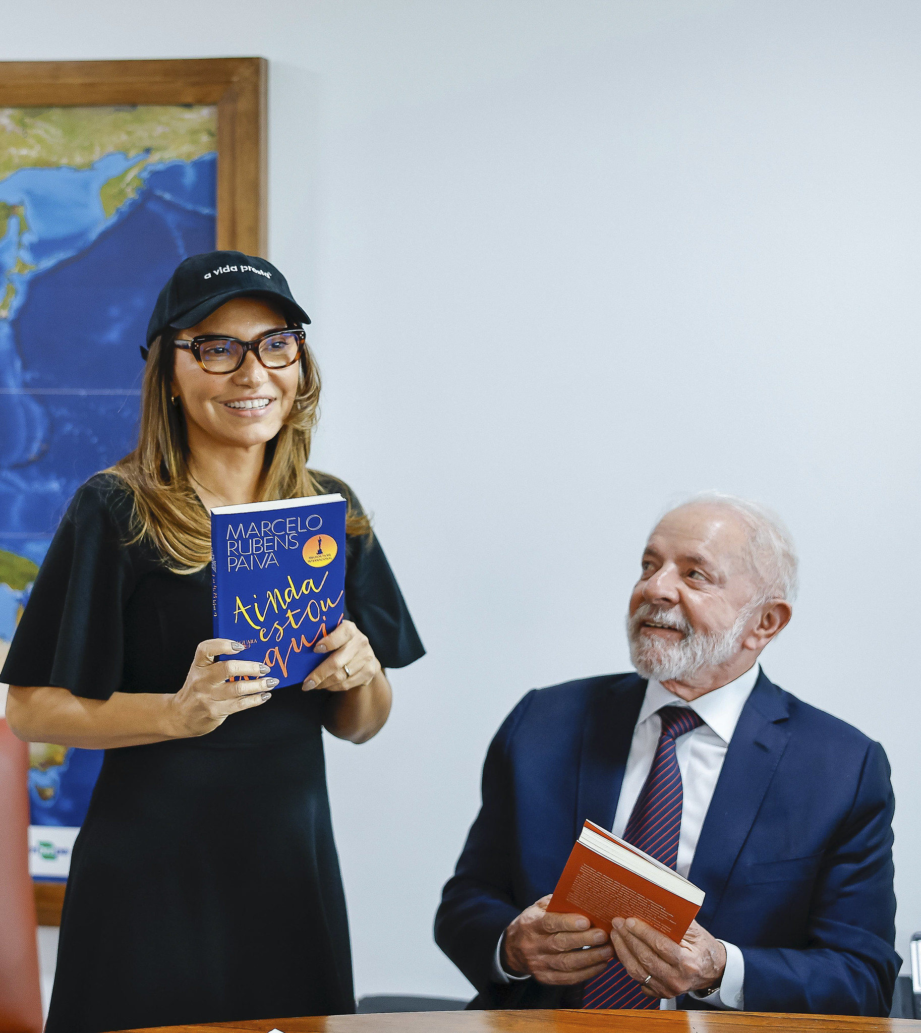 Sem Lula, Janja aproveita cinco dias de agenda histórica e cultural na Rússia.