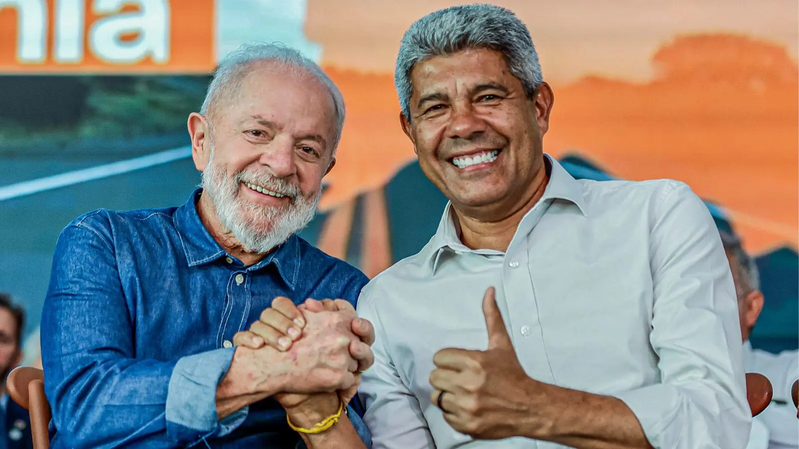 Lula e o governador da Bahia, Jerônimo Rodrigues, durante evento em 2024.