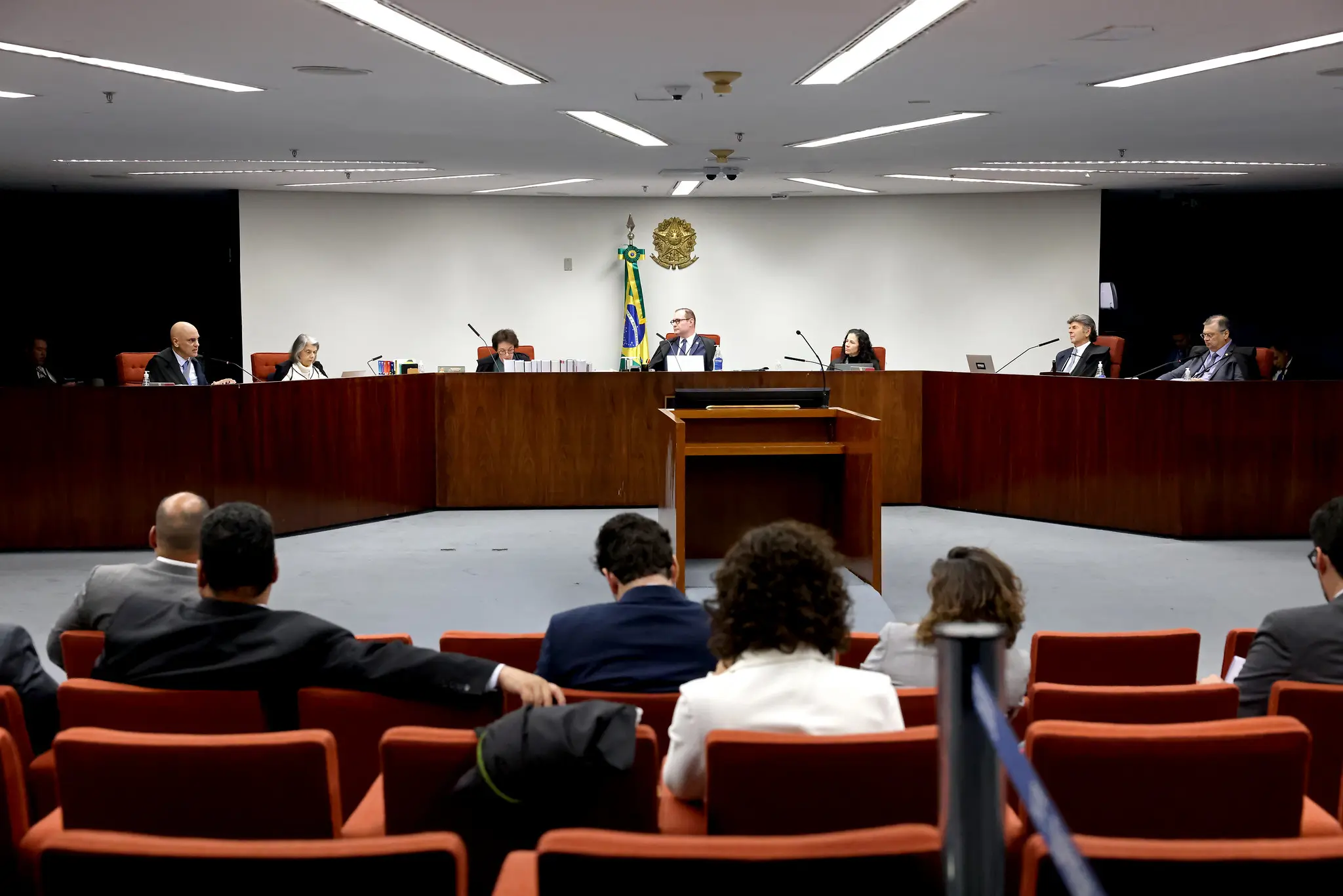 Primeira Turma do STF torna réus mais 7 acusados por tentativa de golpe