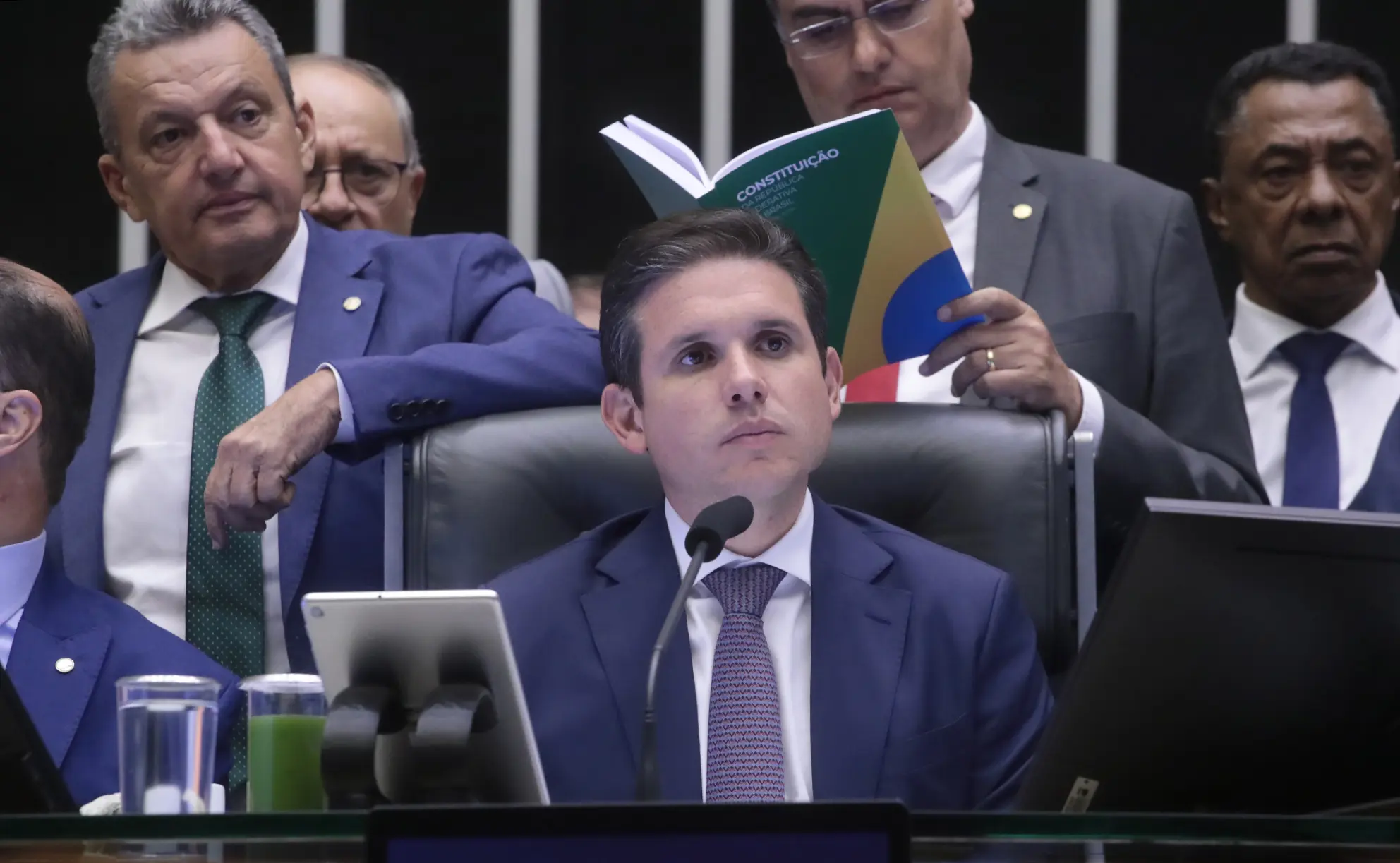 Como votou cada deputado na aprovação do projeto que aumenta vagas na Câmara