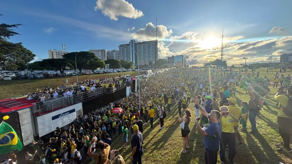 manifestação pró-anistia em Brasília