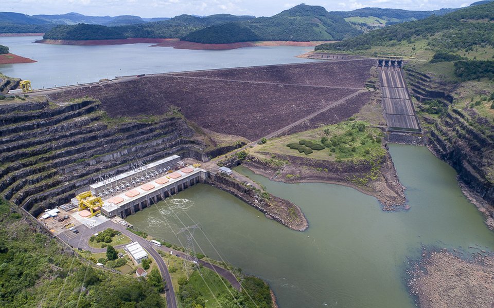 Usina Foz do Areia poderá ter uma potência instalada de 2.536 MW.
