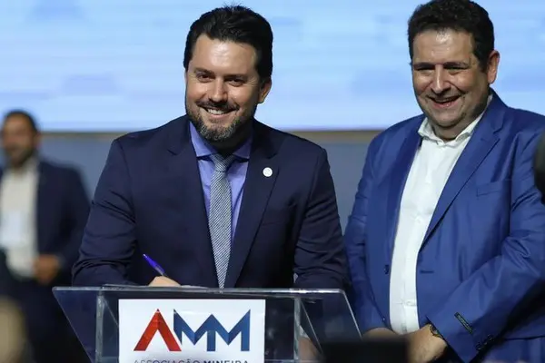 Luís Eduardo Falcão é presidente da Associação Mineira de Municípios