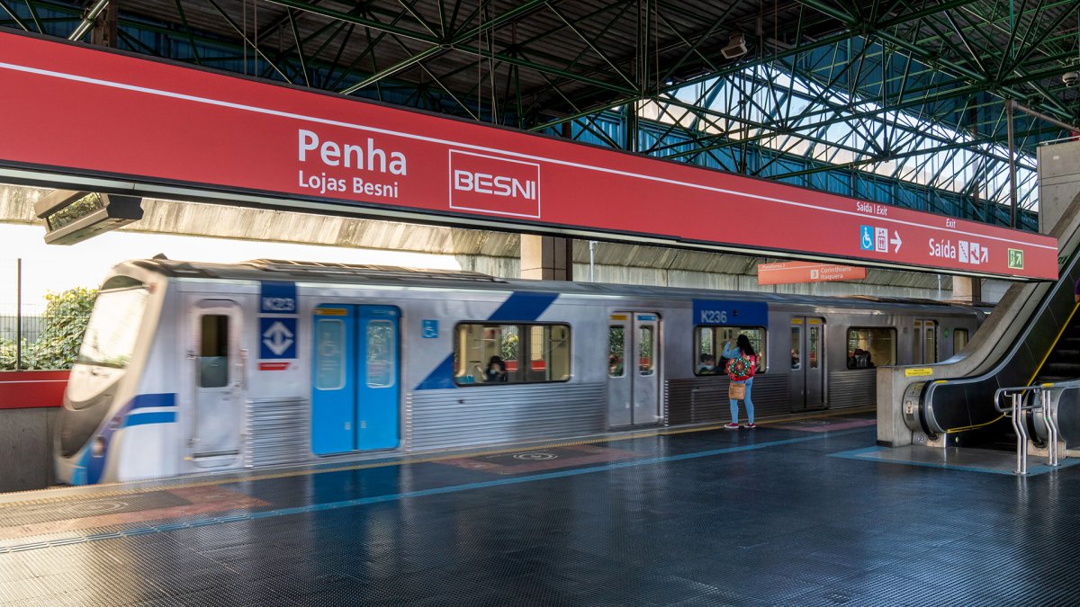 Estações de metrô de São Paulo foram rebatizadas com nomes de empresas.