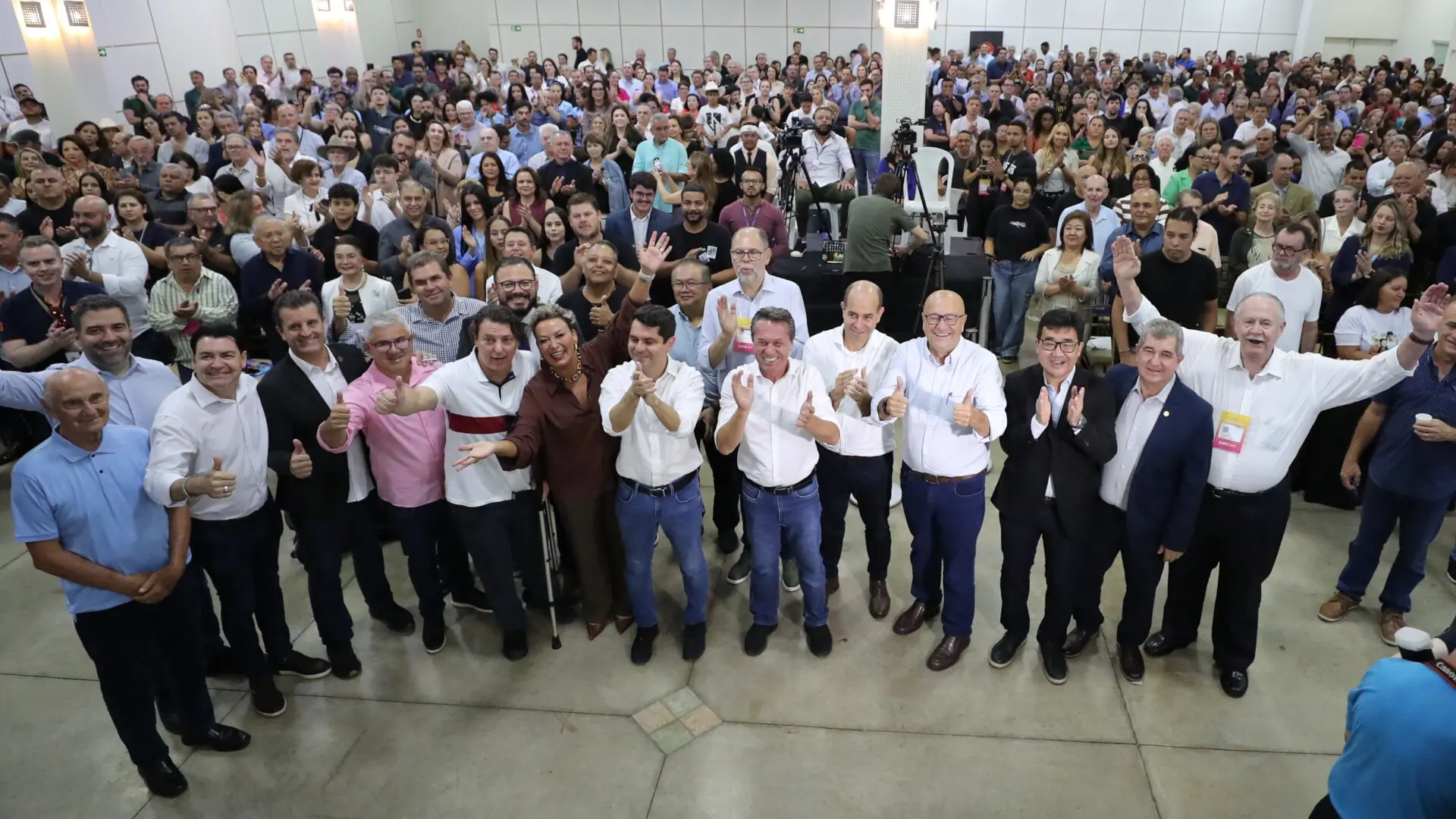 Assembleia Itinerante é uma iniciativa inovadora do legislativo estadual paranaense que possibilita aproximar os deputados da população para ouvir, receber demandas e sugestões.