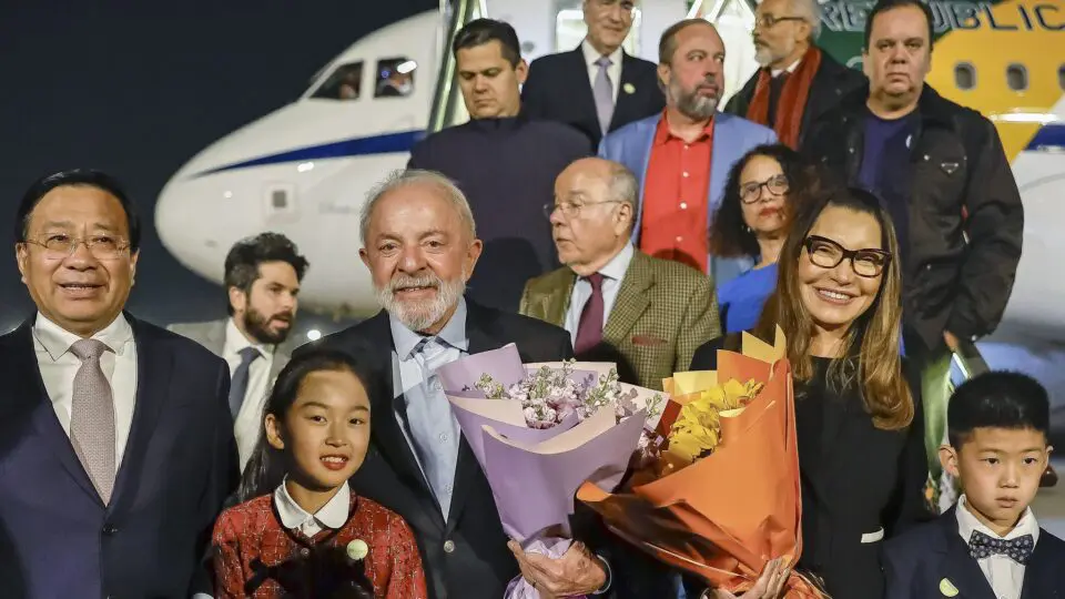 Lula desembarca em Pequim, na China, para encontro com Xi Jinping