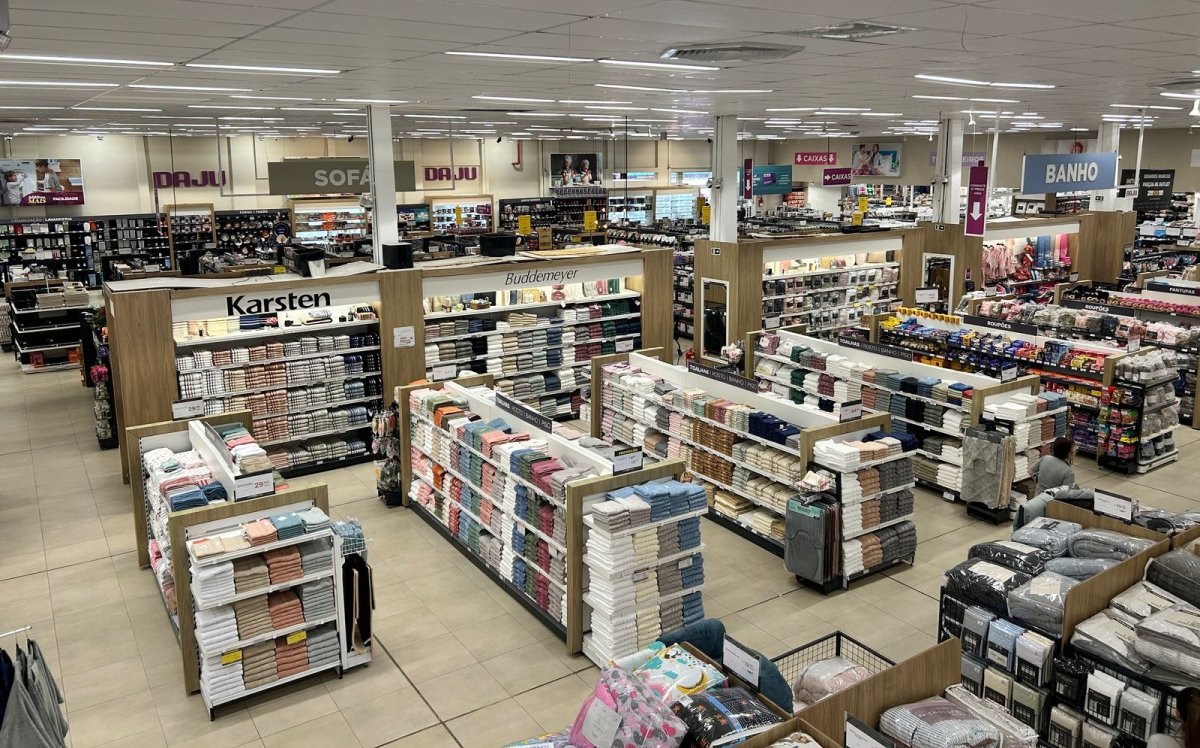 Daju tem uma equipe especializada em importações.