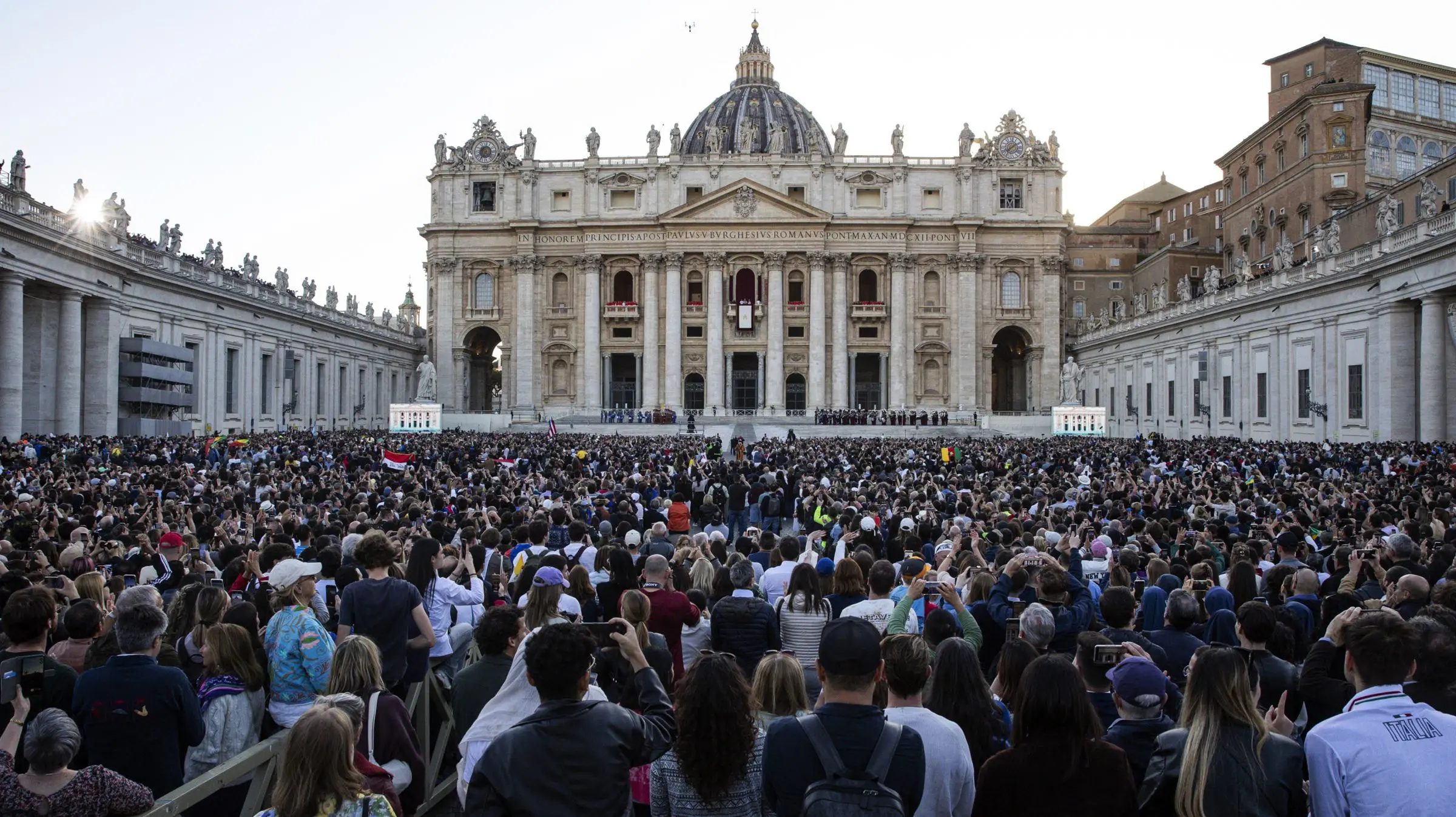 papa leão xiv praça de são pedro