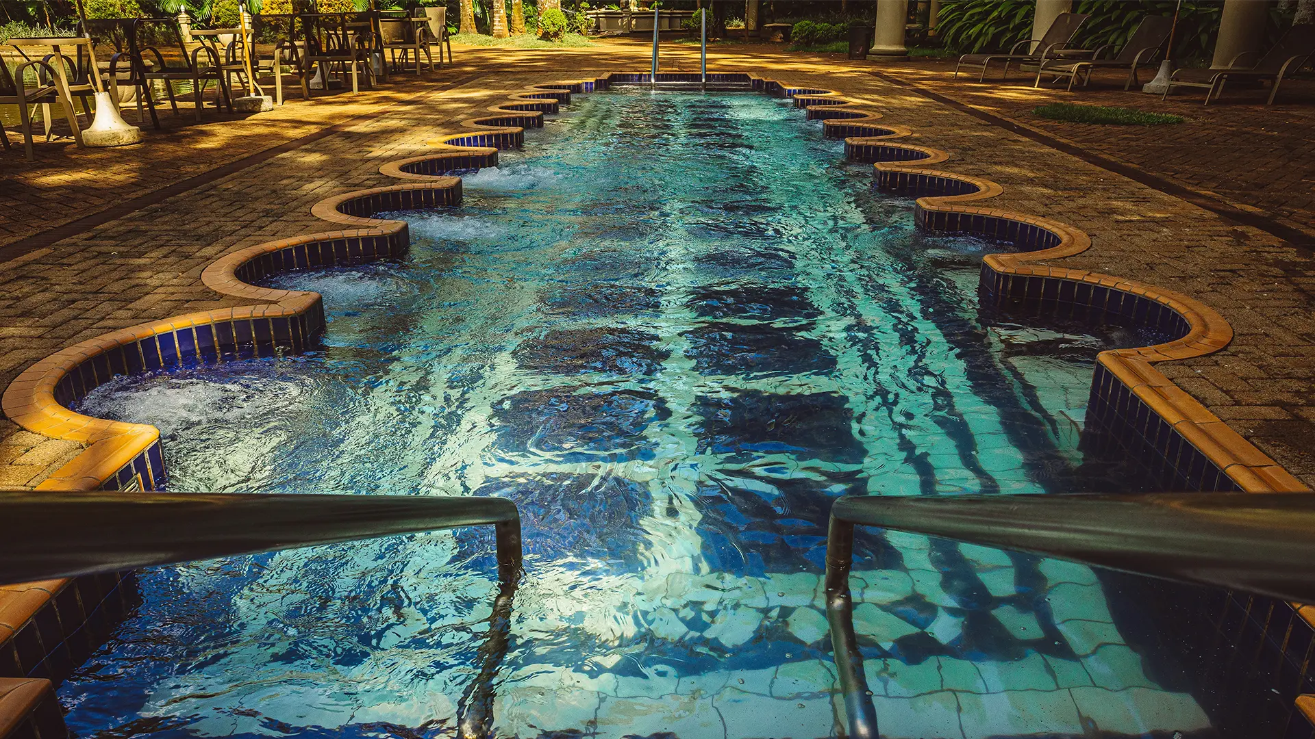 Piscina no inverno: as águas termais de Jurema Águas Quentes emergem naturalmente a 42 ºC