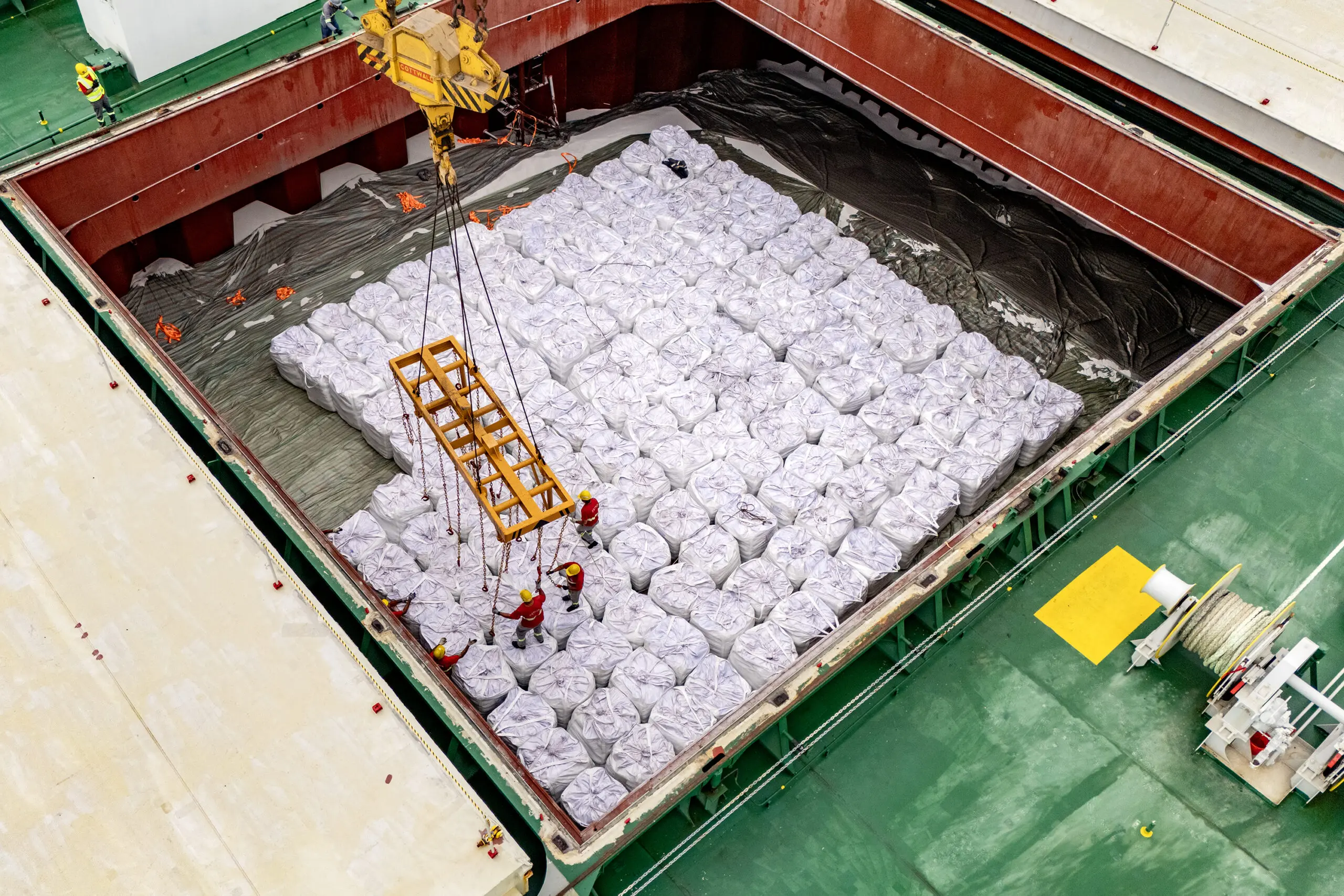 Desembarque de fertilizantes no Porto de Paranaguá: Brasil é um dos maiores mercados de NPK (nitrogênio, fósforo e potássio) do mundo.
