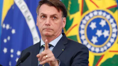 Em áudio, policial reclama que Bolsonaro desistiu de suposto plano para impedir posse de Lula