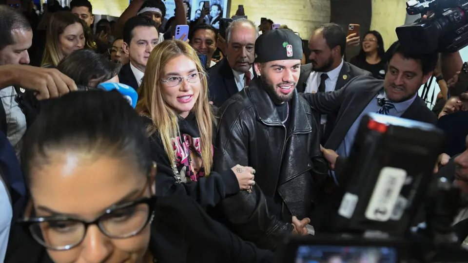Virginia no Senado com o marido, Zé Felipe: dona de uma fortuna estimada em R$ 400 milhões.