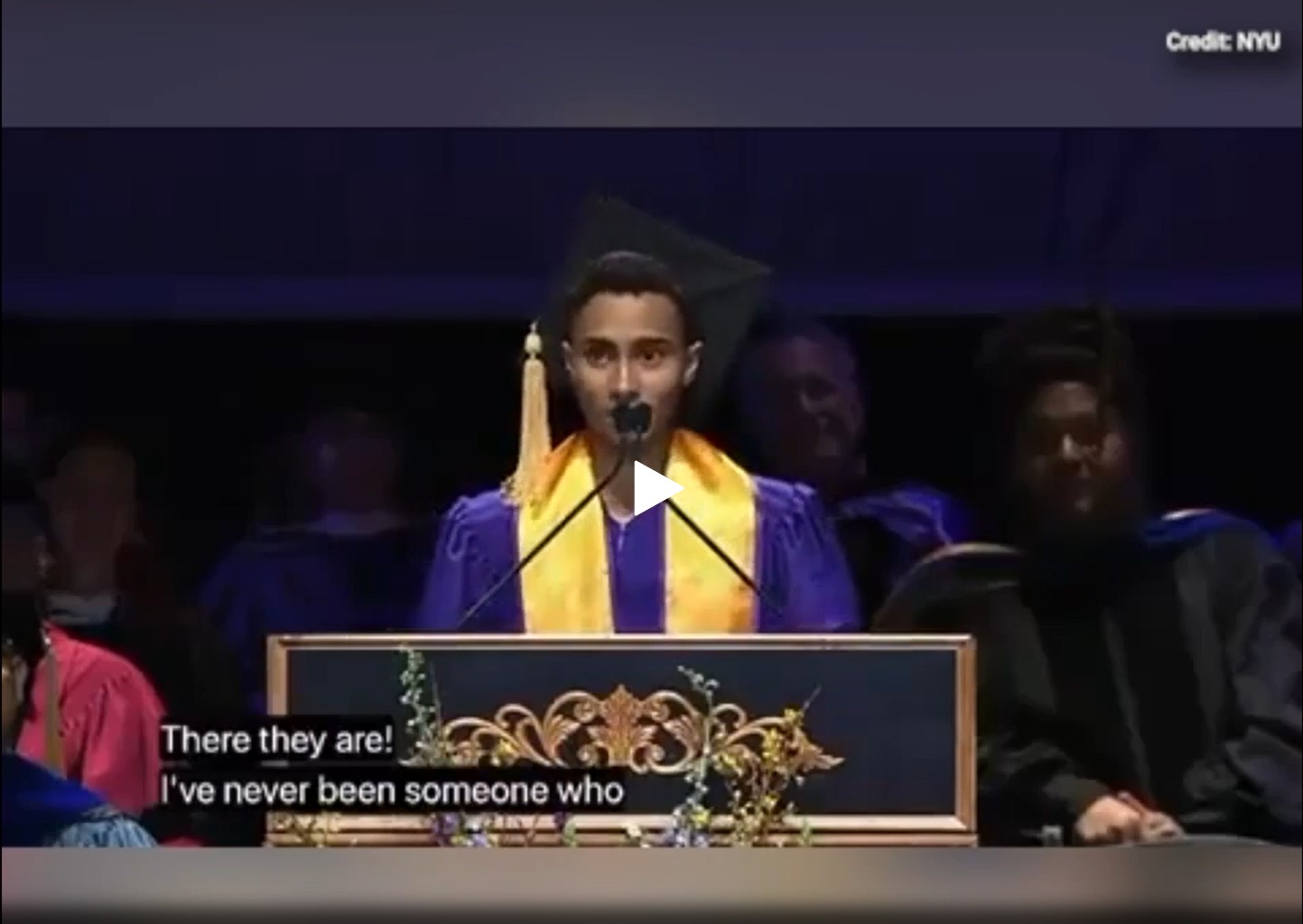 O estudante Logan Rozos, que teve o diploma suspenso pela NYU.