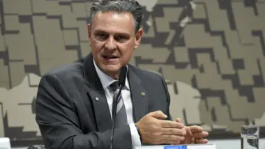 Gripe aviária não deve impactar preço da carne de frango, diz ministro