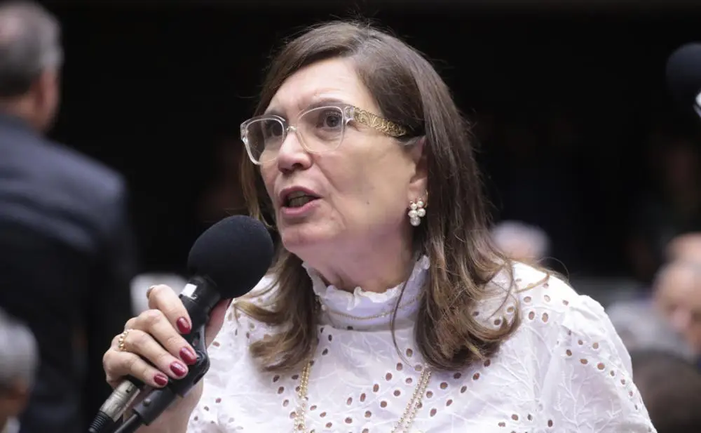 Prerrogativas aciona PGR contra Bia Kicis por críticas a Moraes