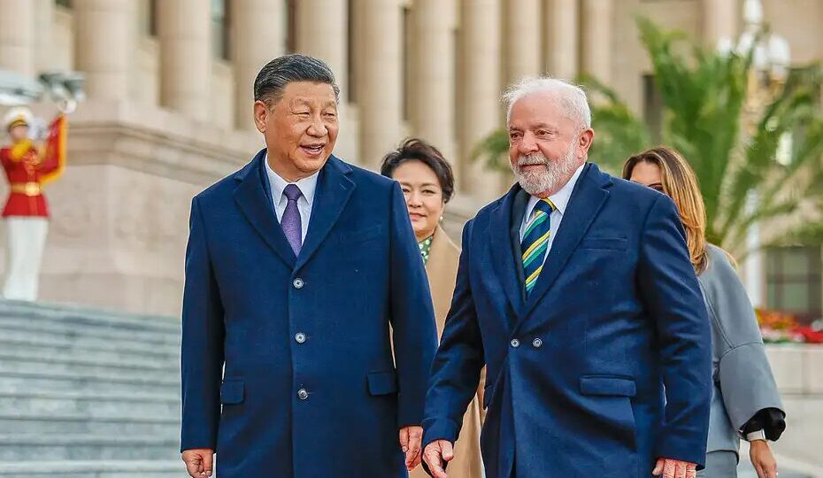 Erosão democrática e o controle da internet: Lula quer importar censura chinesa