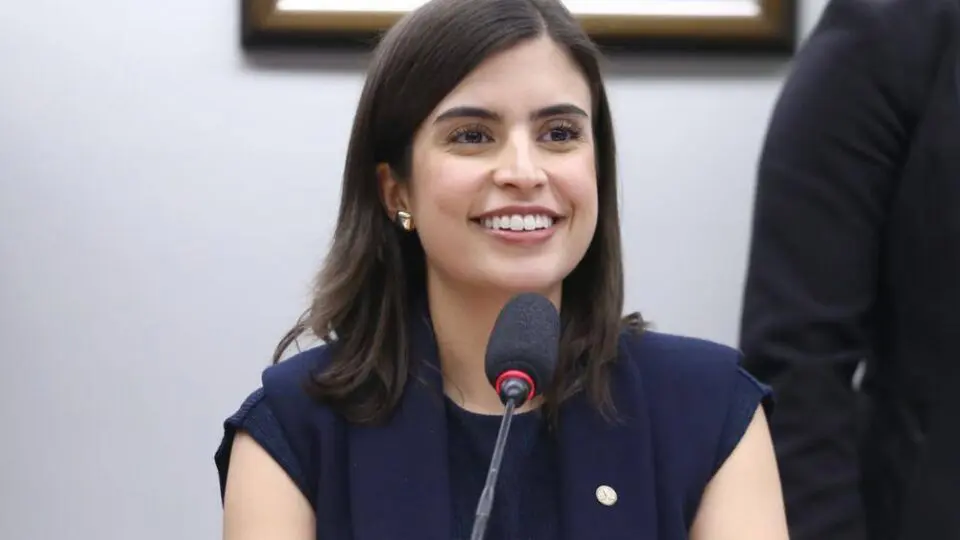 Deputada Tabata Amaral (PSB-SP) foi uma das governistas que apoiou a CMPI das fraudes do INSS e já é cotada para ser sua relatora.