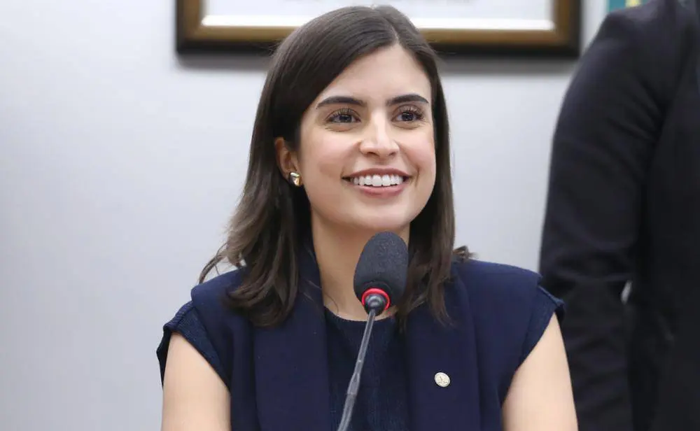 Deputada Tabata Amaral (PSB-SP) foi uma das governistas que apoiou a CMPI das fraudes do INSS e já é cotada para ser sua relatora.