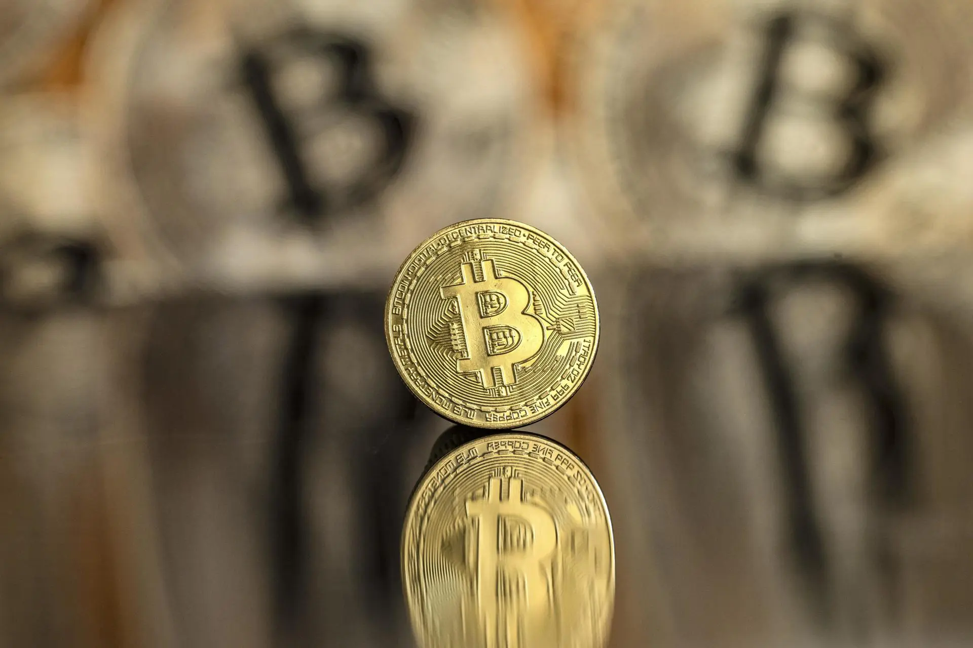 Bitcoin supera US$ 109,4 mil e bate novo recorde histórico