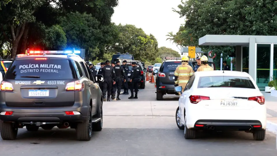 Ministério do Desenvolvimento Social é isolado após ameaça de bomba; homem é preso