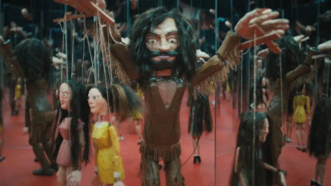 Cena do documentário de Errol Morris sobre Charles Manson lançado pela Netflix