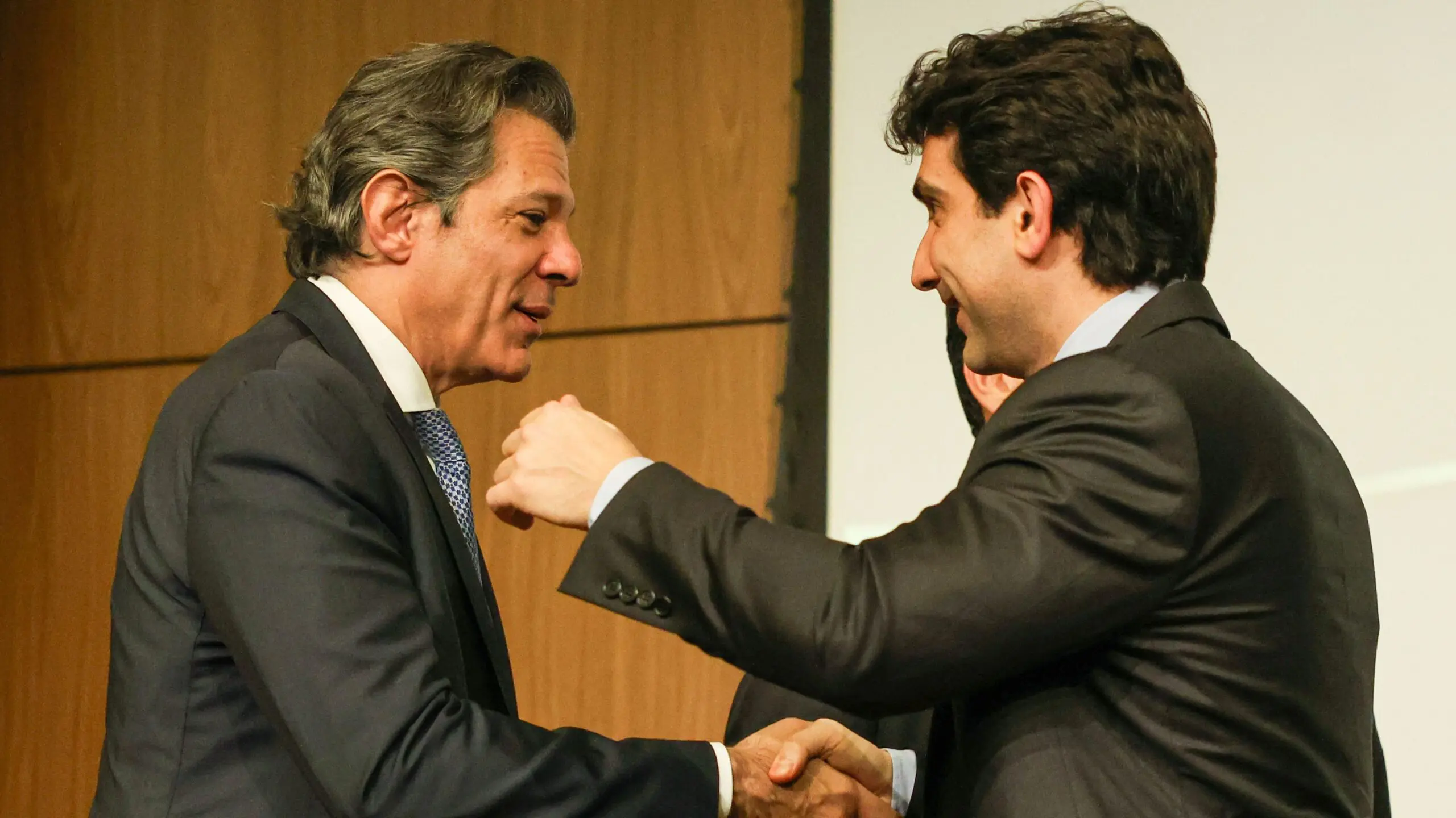 Aumento de IOF teria causado mal-estar entre o ministro da Fazenda, Fernando Haddad, e o presidente do Banco Central, Gabriel Galípolo