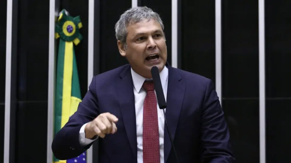 PT pede cassação de Eduardo Bolsonaro no Conselho de Ética