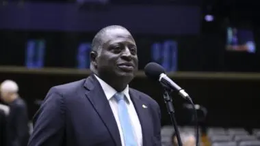 "Anistia é causa humanitária", diz Hélio Lopes sobre 8/1