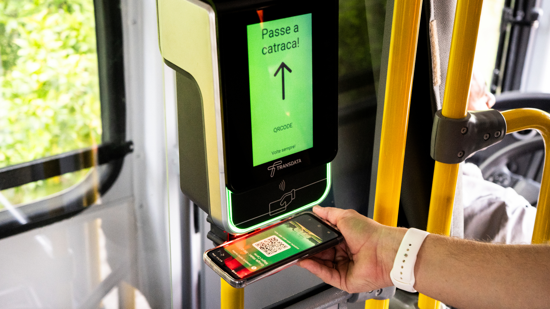 Inovação e tecnologia para os passageiros do transporte coletivo da Região Metropolitana de Curitiba.
