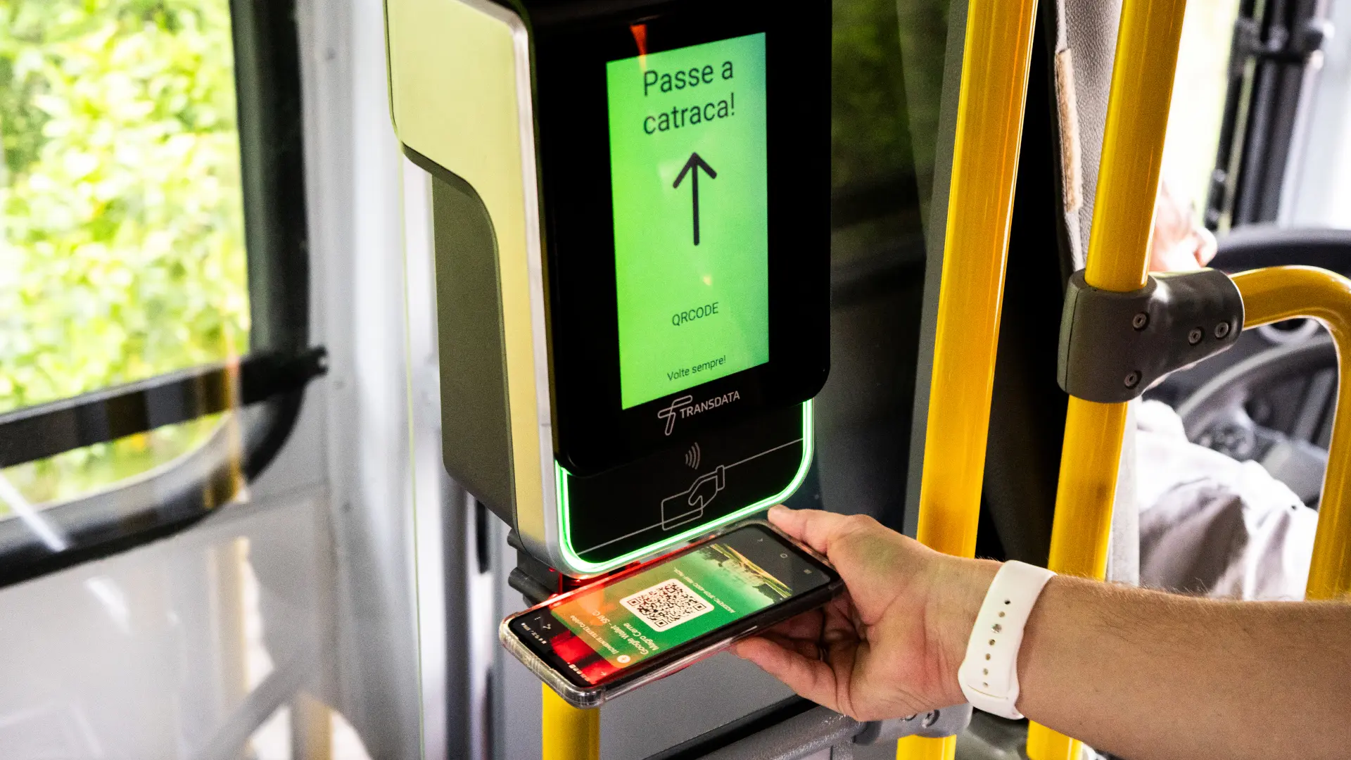 Inovação e tecnologia para os passageiros do transporte coletivo da Região Metropolitana de Curitiba.